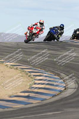 media/Nov-16-2025-Race Pace (Sun) [[8c5fa54630]]/Verified Riders/1-Turns 9 and 10 (925am)/